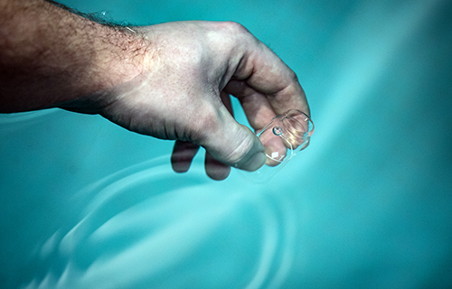 Swimming pool servicing